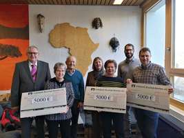 Spendenübergabe an Hilfsprojekte in Afrika